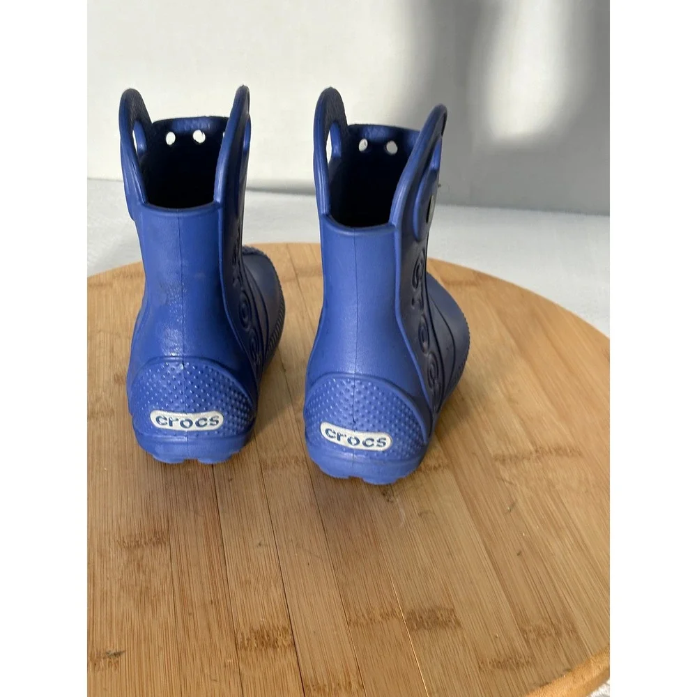 Crocs Handle It Rain Boots Kids Size 6 Blue Waterproof Pull On Rubber Mud Boots